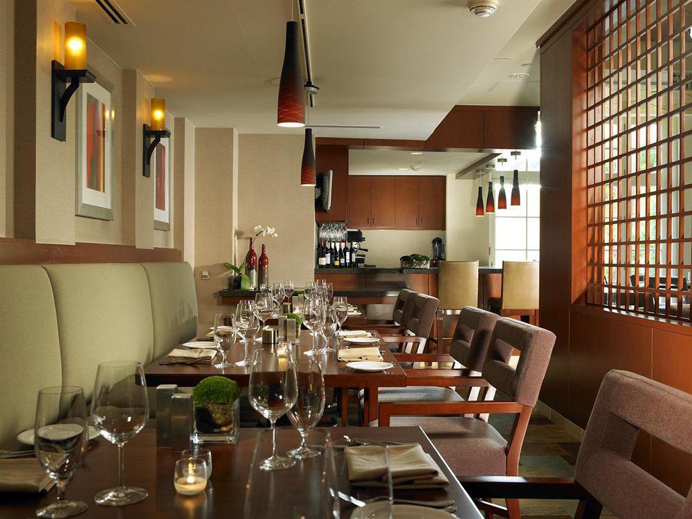 Hotel The Westin Pasadena Restaurant photo